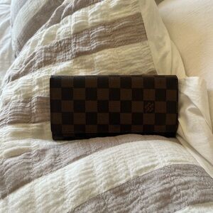 Authentic LV  Brown Wallet